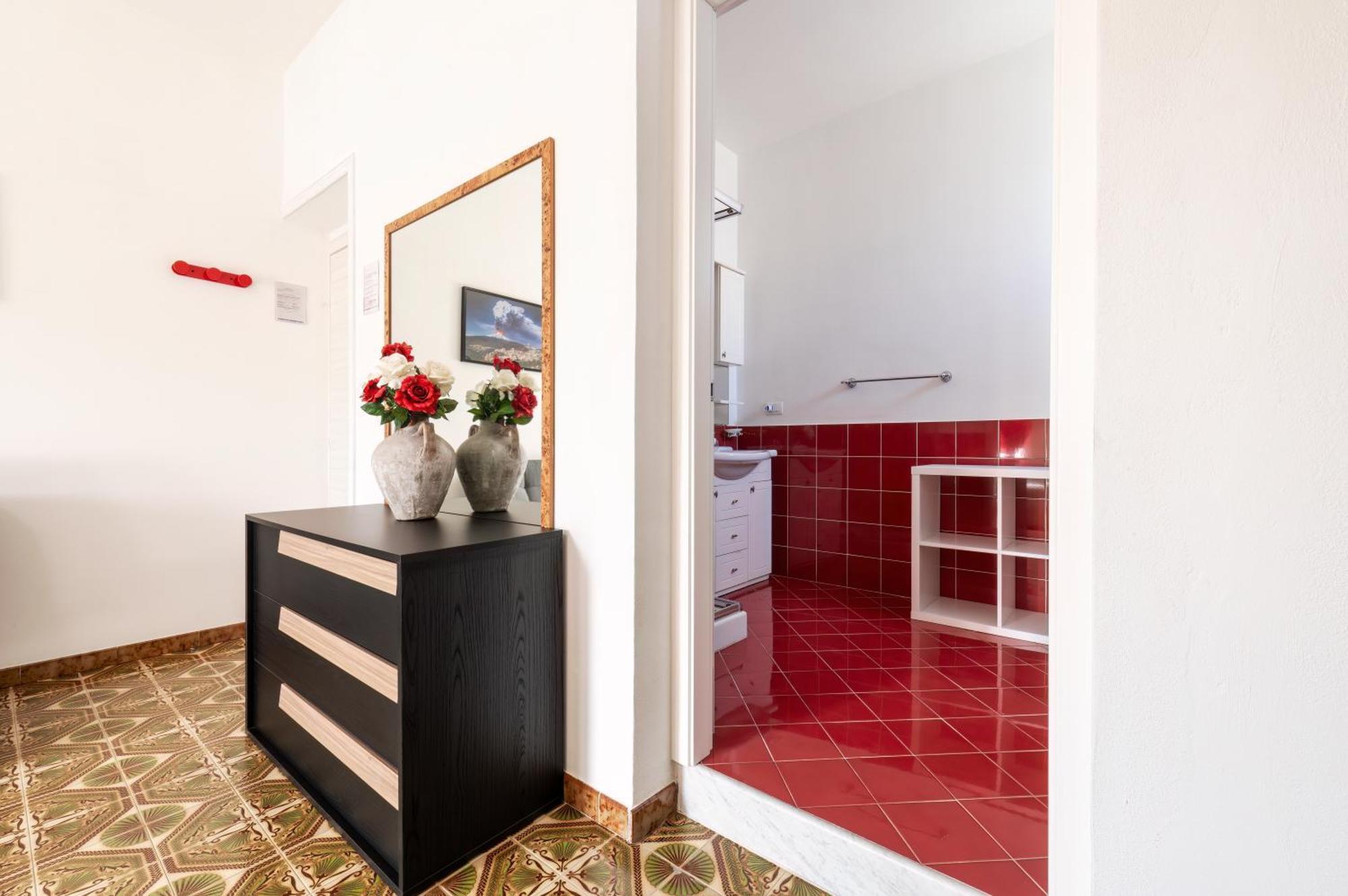 In Riva Al Mare B&B Capo dʼOrlando Dış mekan fotoğraf