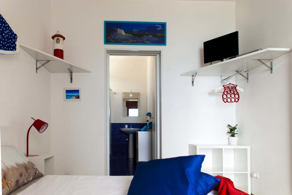 In Riva Al Mare B&B Capo dʼOrlando Dış mekan fotoğraf